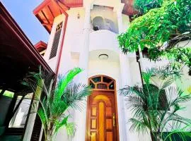 Dutch Fort Heritage Villa - Matara