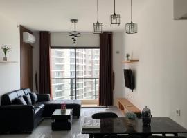 Sky House BSD Apartment - 3 Bedroom Type, hotel in Samporo