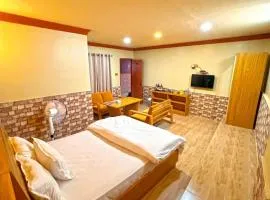 Hotel Om