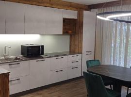 Chalet Radola, hotel em Campitello di Fassa