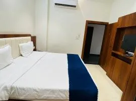 RR Hotel & Restaurant