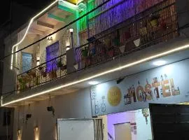 Riddhi Siddhi Hostel &Home stay Near By Mathura Railway Station