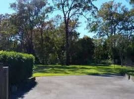 Stargaze&Soak Private Retreat Park-front Mins to Logan Hospital