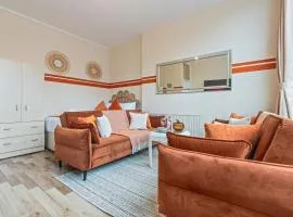 Stylish 3 Bed Fulham Sleeps 10, Stamford Bridge
