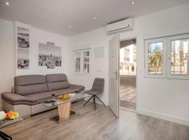 New apartment with pool, 10 mins walk from beach, hotell sihtkohas Malaga