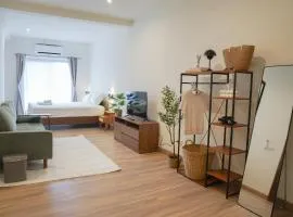 Blue & Teak 336 Stay with private bath