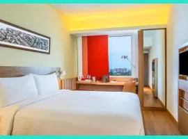 HOTEL CD!M PALACE - Comfortable & Serene Stay Near Spiritual Destinations - Free Wi-Fi and Parking Facilities # Fully Air Conditioned Hotel - Near Kashi Vishwanath Temple !!