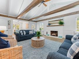 A Charming Beach Cottage by Beachside Management, מלון בסייסטה קי