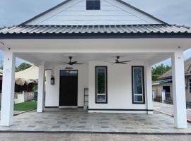Ali Homestay Jeli, Hotel mit Parkplatz in Jeli