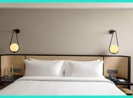 A - NEW - DIVINE OF KASHI - Hotel N & GG Retreat - Near The Holy Kashi Vishwanath Temple !! # Free Wi-Fi & Parking Facilities - Fully Air Conditioned Hotel # A Top Rated Hotel In Varanasi