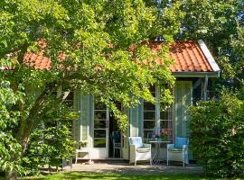 Vakantiehuizen Kats Zeeland De Zwaluwenhof, casa rústica em Kats