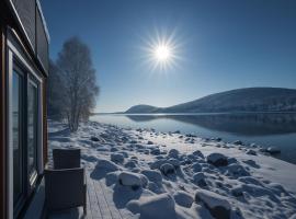 Aurora Jukkas Riverside Lodge, chal&eacute; em Jukkasj&auml;rvi