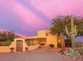 Spectacular Views, Heated Pool, and Outdoor BBQ