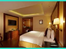 HOTEL - NEW BEST - M ! MG - ! Varanasi - Free Wi - Fi & Fully Air Conditioned Hotel - Near Kashi Vishwanath Temple !!