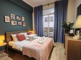 Lusail Big Family House, 2BR in the heart of Lusail-205, hotel sa Lusail