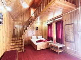 KOLAKHAM SILVERPINE RETREAT HOMESTAY Pure Veg KOLAKHAM,LAVA