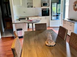 Les Cancans du Clos, camping en &Eacute;cuill&eacute;