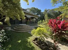 Yojoa House Mountain Retreat
