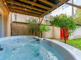 La Suite Luna, détente et jacuzzi privé à Nancy