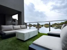 Birdsong Apartment in Oubaai Golf Estate