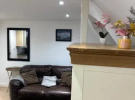 A Cosy and Spacious Studio Flat