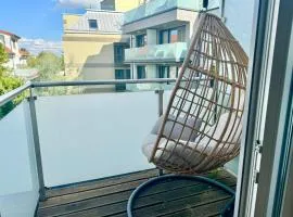 140 m2 Spacious Apartment with Balcony & Parking