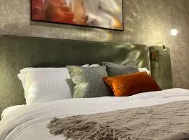 Lova Studio Luxury with 70 screen near Boulevard