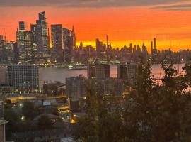 Cozy Comfy with AMAZING NYC Views 15min to Manhattan T SQ, hotel v destinaci Union City