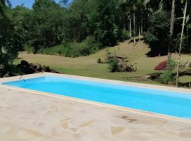 Ch&aacute;cara Morretes Arraial - Piscina e Rio