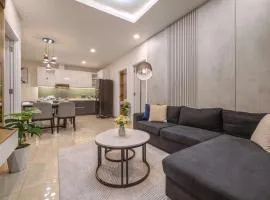 Luxury Riverside Apartment-3 Bedroom with Pool
