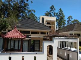 Villa Bungas Kusuma Pinus M92, hotel in Batu