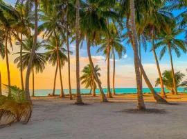 Zora Beach Inn
