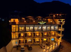 The kempty Fall Resort, Mussoorie - Lavish & Luxury Stay, acomoda&ccedil;&atilde;o em Mussoorie