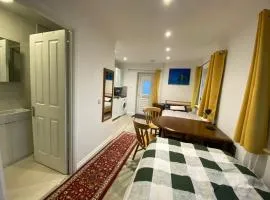 The as private as you prefer Annexe Twin beds only