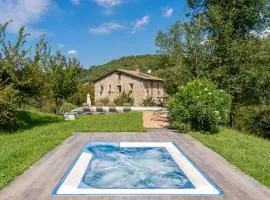 CASALE SANTA CATERINA Jacuzzi and Pool