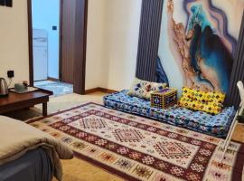 Private Room in Sur House, ubytování v soukromí v destinaci Súr