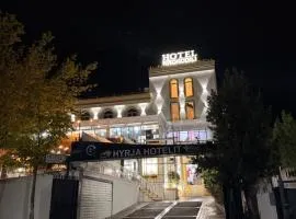 Krokodil hotel & bar