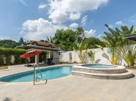 La Vega Villa with Private Pool and BBQ