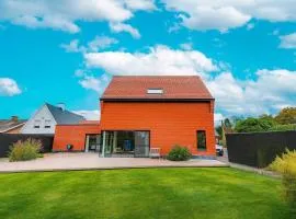 Charming Chic Stay with Garden Views & Parking