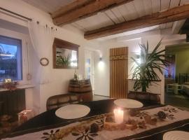 Pension - Ferienwohnung K&M, hotel a Nünchritz