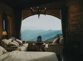 MiAmi Mountain Retreat