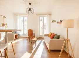 Spacious & bright apartment - Top location