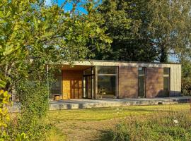 New Wooden House Near Hornbæk Beach, hotel in Hornbæk