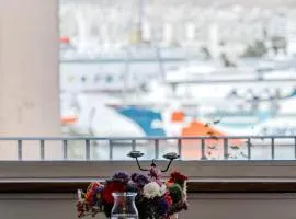Piraeus PortView Apt