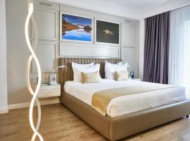Lebada Luxury Resort & Spa, hotel with hot tubs in Crisan