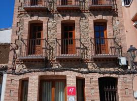 Apartamentos turísitico Navalcán, hotel Navalcánban