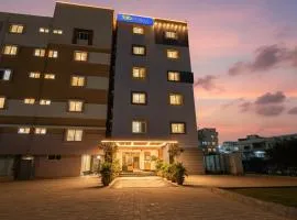 FabExpress Golden Grand Inn - Global Village