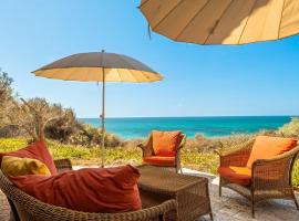 Cliffside Rustic & Charming Villa by FeelHome, Hotel in Bet Yannay