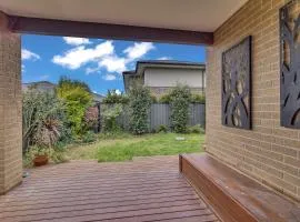 Cozy Retreat in the Heart of Craigieburn