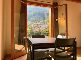 Ava Home - Deluxe apartment with mountain view